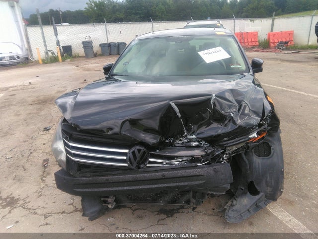 1VWBS7A38EC116697 Volkswagen Passat Se W/sunroof