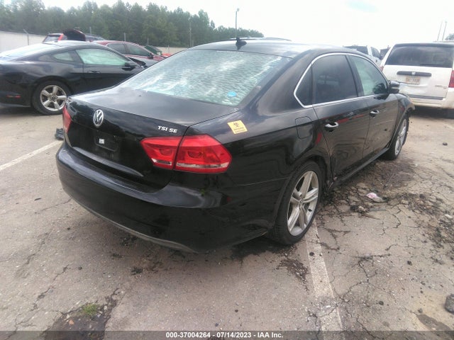 1VWBS7A38EC116697 Volkswagen Passat Se W/sunroof