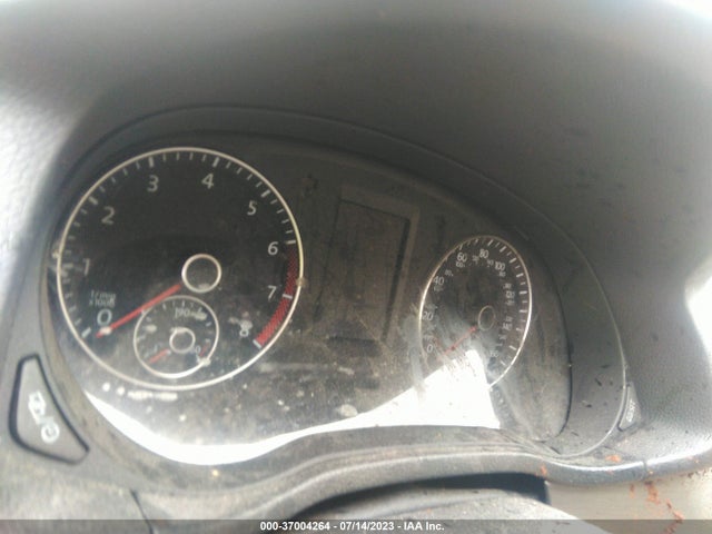 1VWBS7A38EC116697 Volkswagen Passat Se W/sunroof