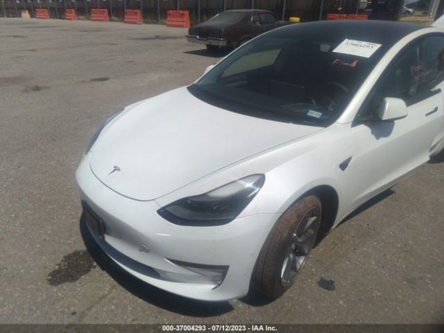 5YJ3E1EA8PF467099 Tesla MODEL 3