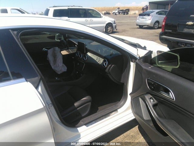 WDDSJ4EB7FN168789 Mercedes-Benz Cla-class Cla 250