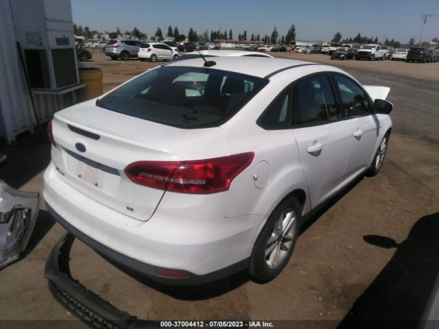 1FADP3F28HL232787 Ford FOCUS SE