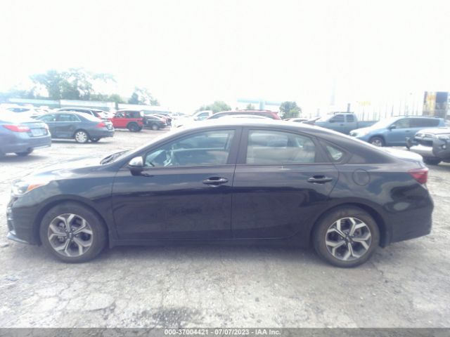 3KPF24AD8KE099061 KIA Forte Lxs
