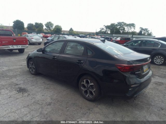 3KPF24AD8KE099061 KIA Forte Lxs