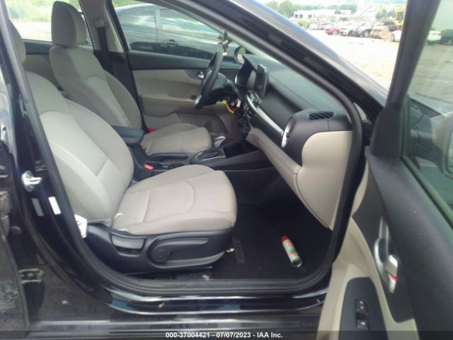 3KPF24AD8KE099061 KIA Forte Lxs