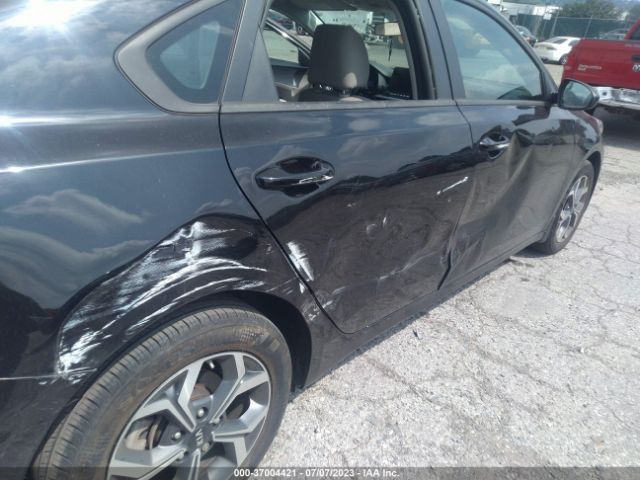 3KPF24AD8KE099061 KIA Forte Lxs