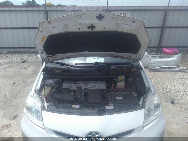 Toyota Prius Four 2015 JTDKN3DU3F1957895 Image 17