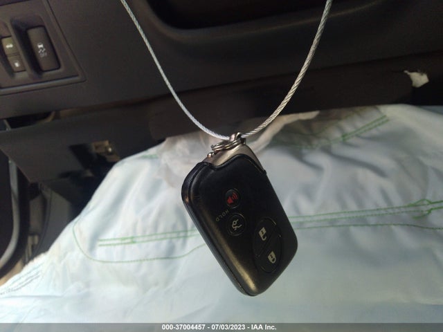 JTHFF2C28F2532335 Lexus IS 250C