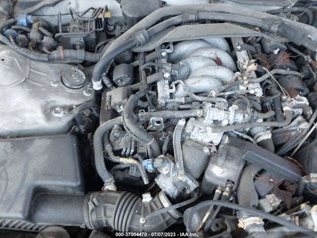 2000 ACURA RL VIN: JH4KA9653YC011094
