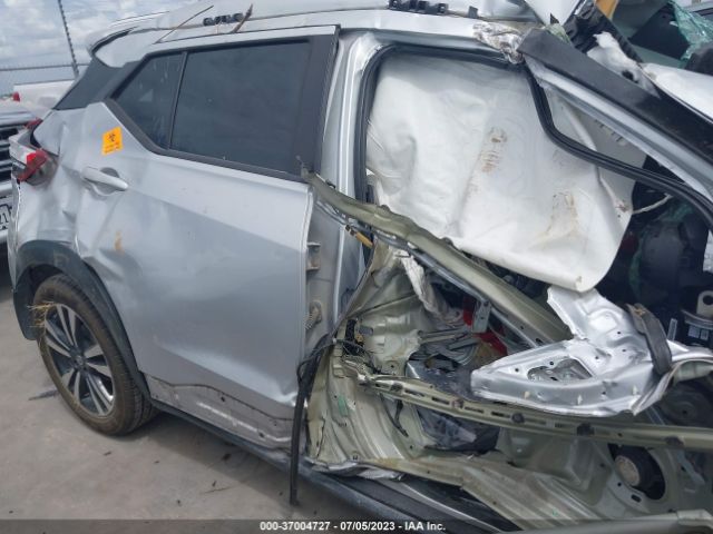 3N1CP5CU5JL524644 Nissan KICKS SR