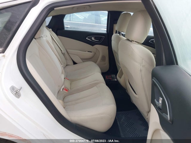 1C3CCCABXFN608095 Chrysler 200 Limited