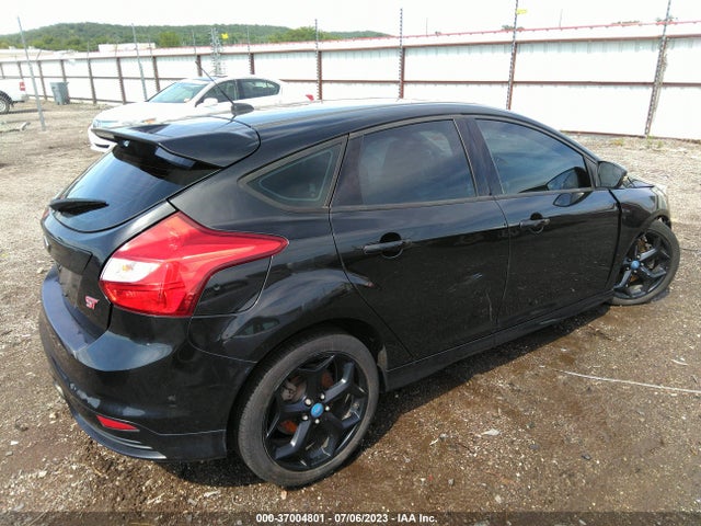 2013 FORD FOCUS ST VIN: 1FADP3L99DL234656