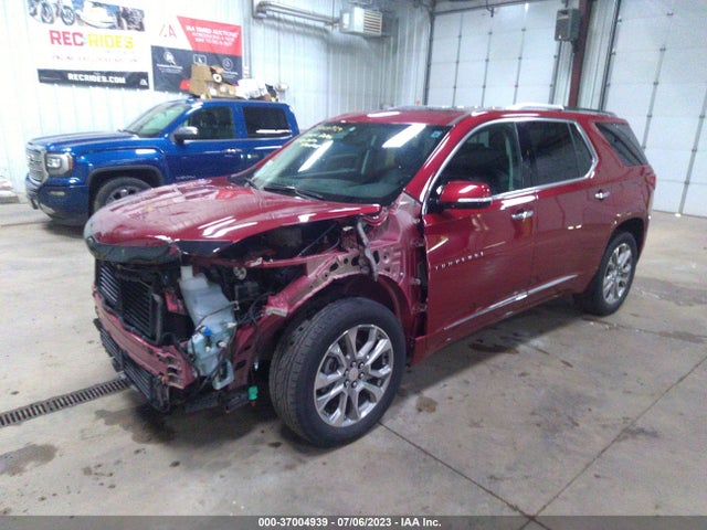 Chevrolet Traverse Premier 2018 1GNEVJKW0JJ238285 Image 2