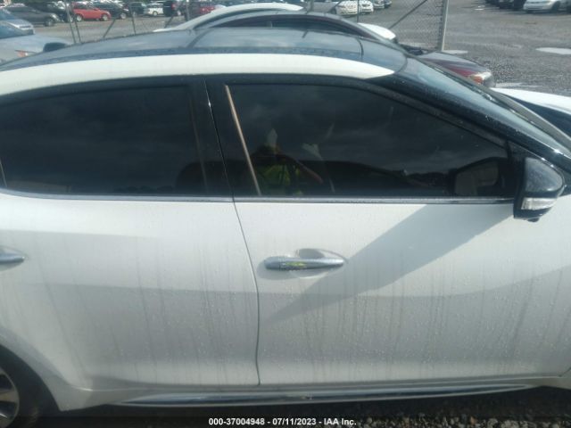 1N4AA6FV2NC506092 Nissan Maxima Platinum