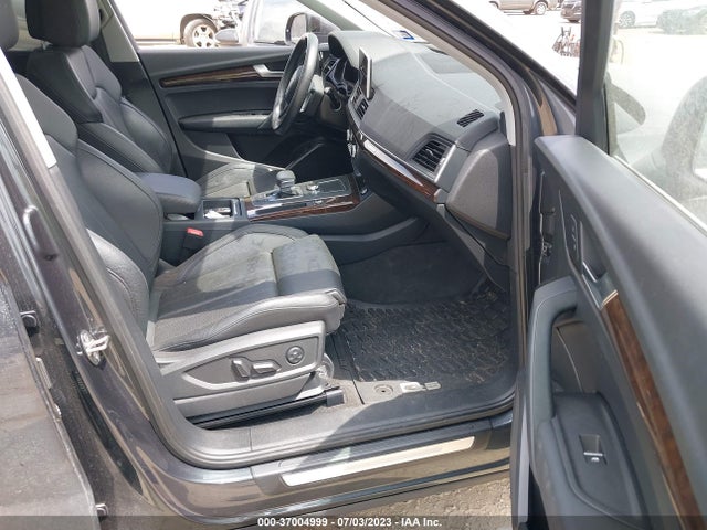 WA1BNAFY0J2237374 Audi Q5 Premium Plus
