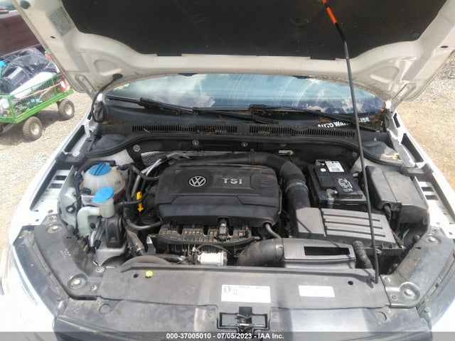 3VWD17AJ3EM372335 Volkswagen Jetta Sedan Se
