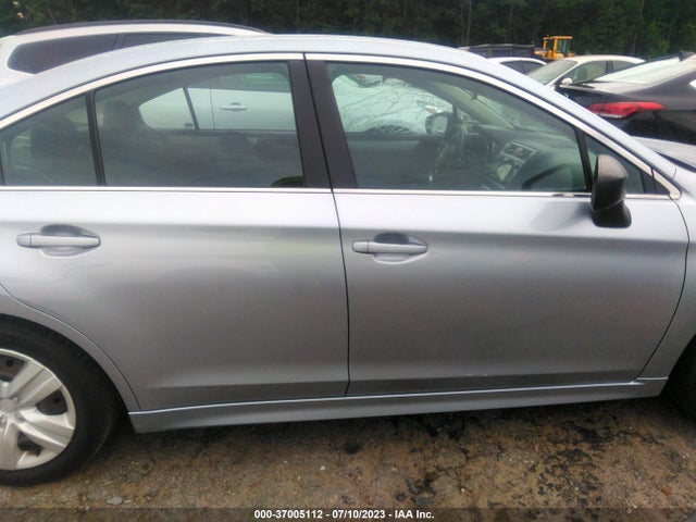 Subaru Legacy 2018 4S3BNAA6XJ3045319 Image 13