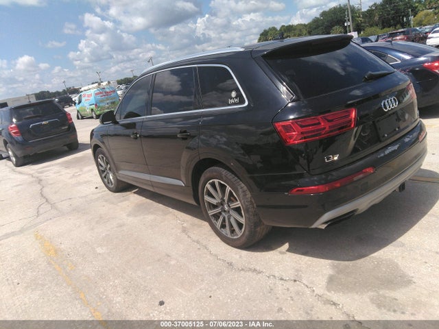 WA1LAAF74HD003227 Audi Q7 Premium Plus