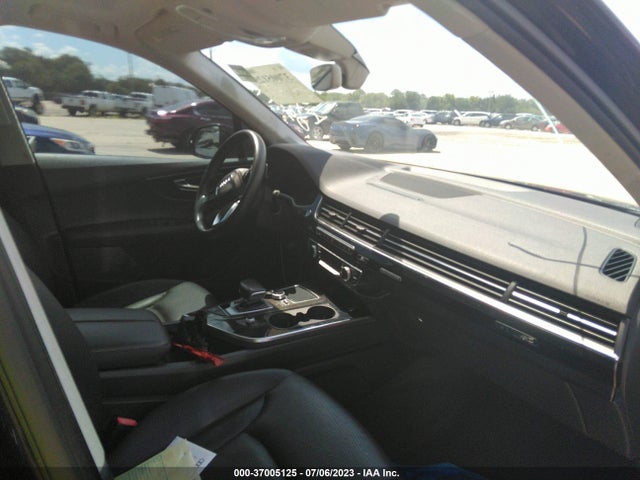WA1LAAF74HD003227 Audi Q7 Premium Plus