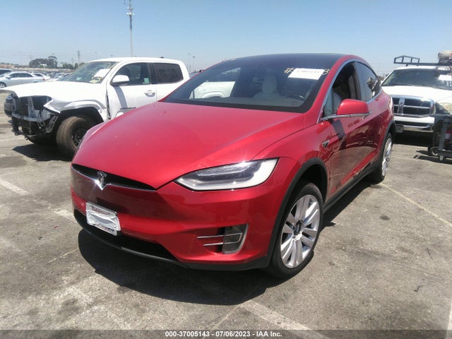 Tesla Model X P90d/75d/p100d 2016 5YJXCBE49GF000328 Image 2