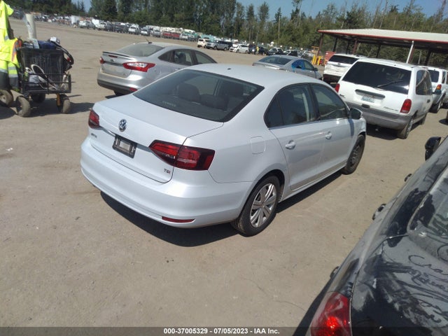 3VW2B7AJ4HM340776 Volkswagen Jetta 1.4t S