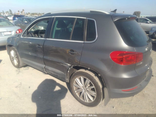 WVGAV3AX0EW556747 Volkswagen TIGUAN SE