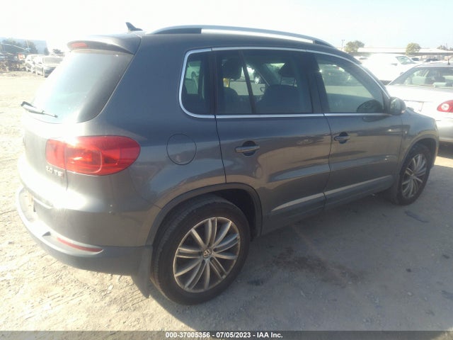 WVGAV3AX0EW556747 Volkswagen TIGUAN SE