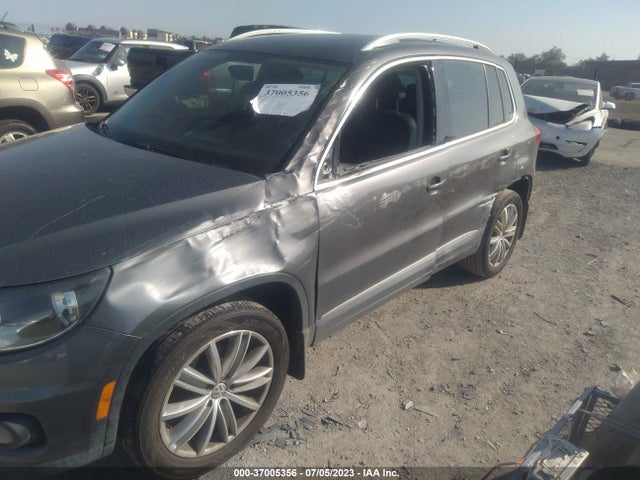 WVGAV3AX0EW556747 Volkswagen TIGUAN SE