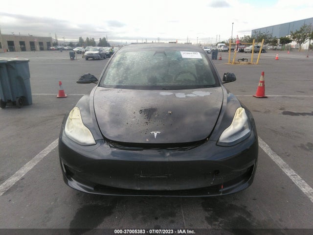 2020 Tesla 3, VIN: 5YJ3E1EB5LF651354