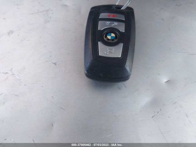 WBA8A9C59GK618098 BMW 3 Series 320i