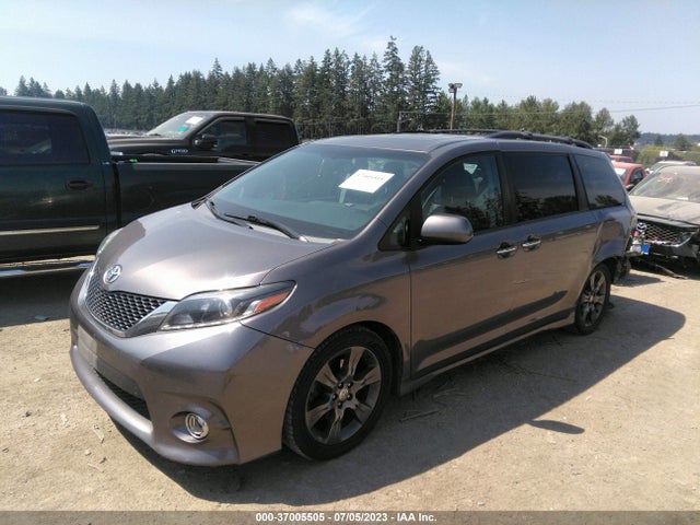 2016 TOYOTA SIENNA SE VIN: 5TDXK3DC2GS745161