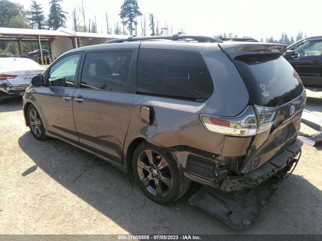 Toyota SIENNA SE 2016 5TDXK3DC2GS745161 Image 10