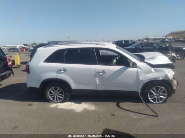 5XYKT3A63EG440221 KIA SORENTO LX