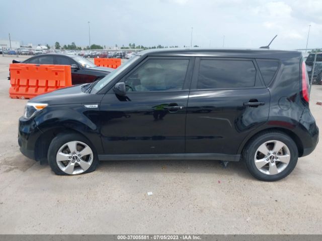 KNDJN2A26K7689215 KIA Soul Base