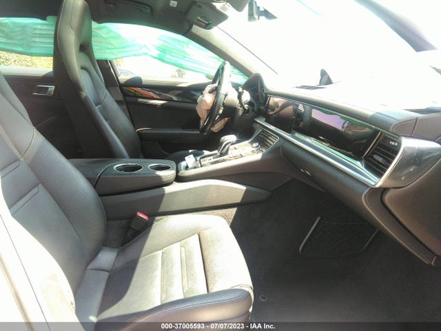 2019 Porsche Panamera, VIN: WP0AA2A74KL101052
