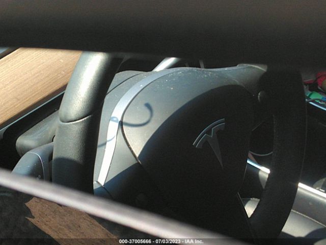 5YJ3E1EAXLF613738 Tesla Model 3 Standard Range