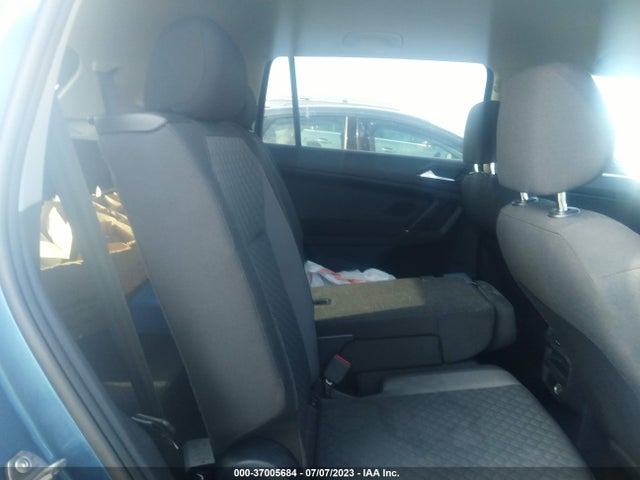 3VV1B7AX6JM028615 Volkswagen TIGUAN S