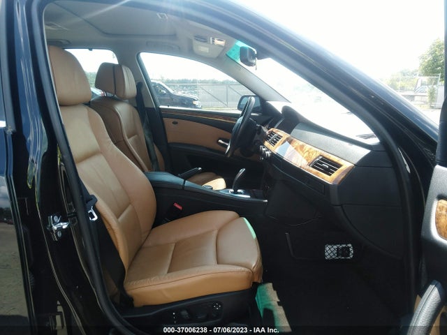 37006238 :رقم المزاد ، WBANU53588CT15442 vin ، 2008 Bmw 5 Series 528i مزاد بيع