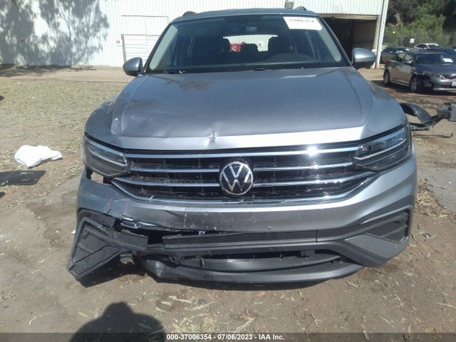 3VVRB7AX9PM072992 Volkswagen TIGUAN S