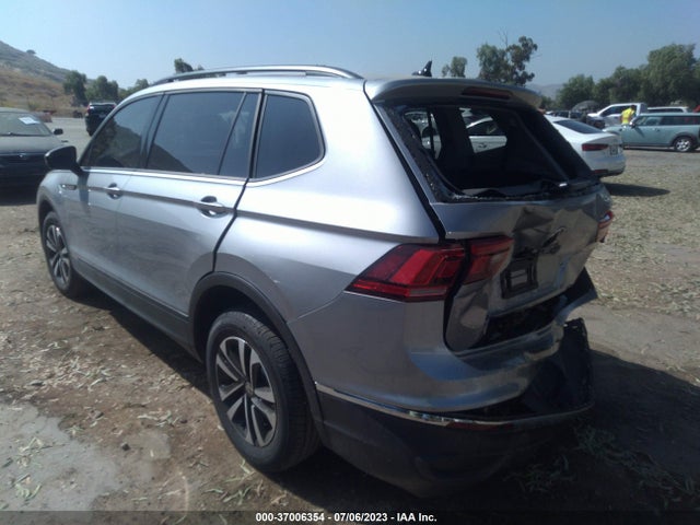 3VVRB7AX9PM072992 Volkswagen TIGUAN S