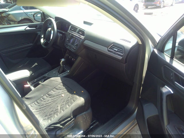 3VVRB7AX9PM072992 Volkswagen TIGUAN S