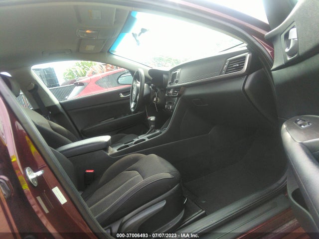 KIA Optima Lx 2017 5XXGT4L30HG155211 Image 5