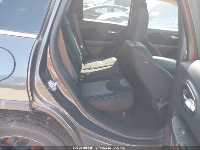 1C4PJLCS5EW170756 Jeep Cherokee Latitude