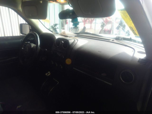 1C4NJRFB2GD542011 Jeep Patriot Latitude