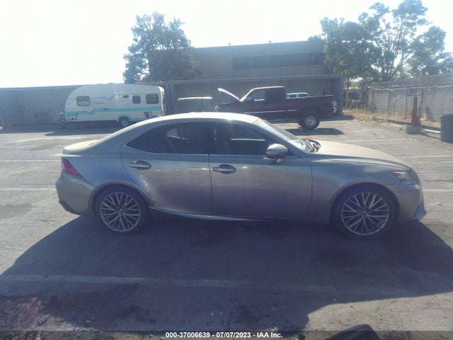 Lexus IS 250 2014 JTHBF1D28E5017307 Image 4