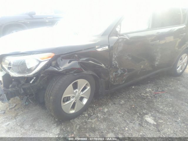 KNDJN2A25F7780028 KIA Soul Base