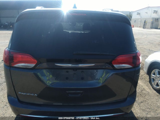 2C4RC1EG5HR811045 Chrysler Pacifica Touring-l Plus
