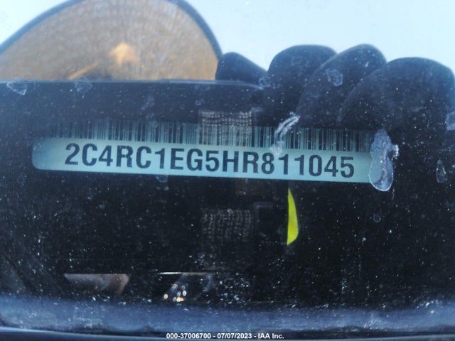 2C4RC1EG5HR811045 Chrysler Pacifica Touring-l Plus