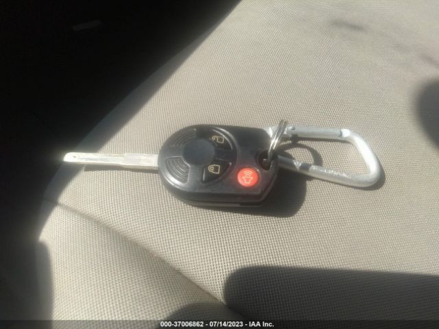 1FMCU9GX1GUA42099 Ford ESCAPE SE