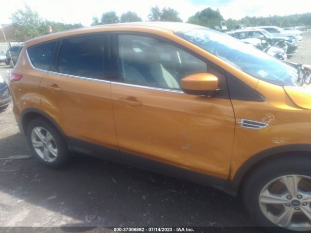 1FMCU9GX1GUA42099 Ford ESCAPE SE